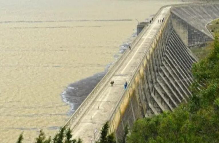 لاأول مرة منذ احداثه، سد وادي الرمل امتلأ بالكامل